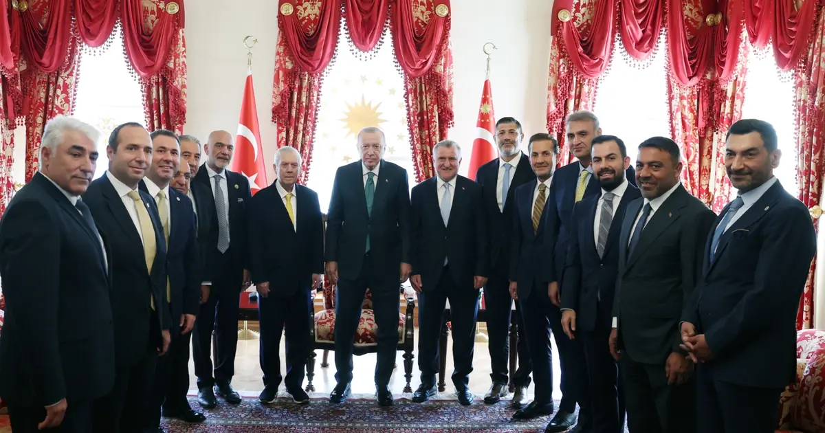 Cumhurbaşkanı Erdoğan, 4 büyük kulübün başkanlarıyla görüştü