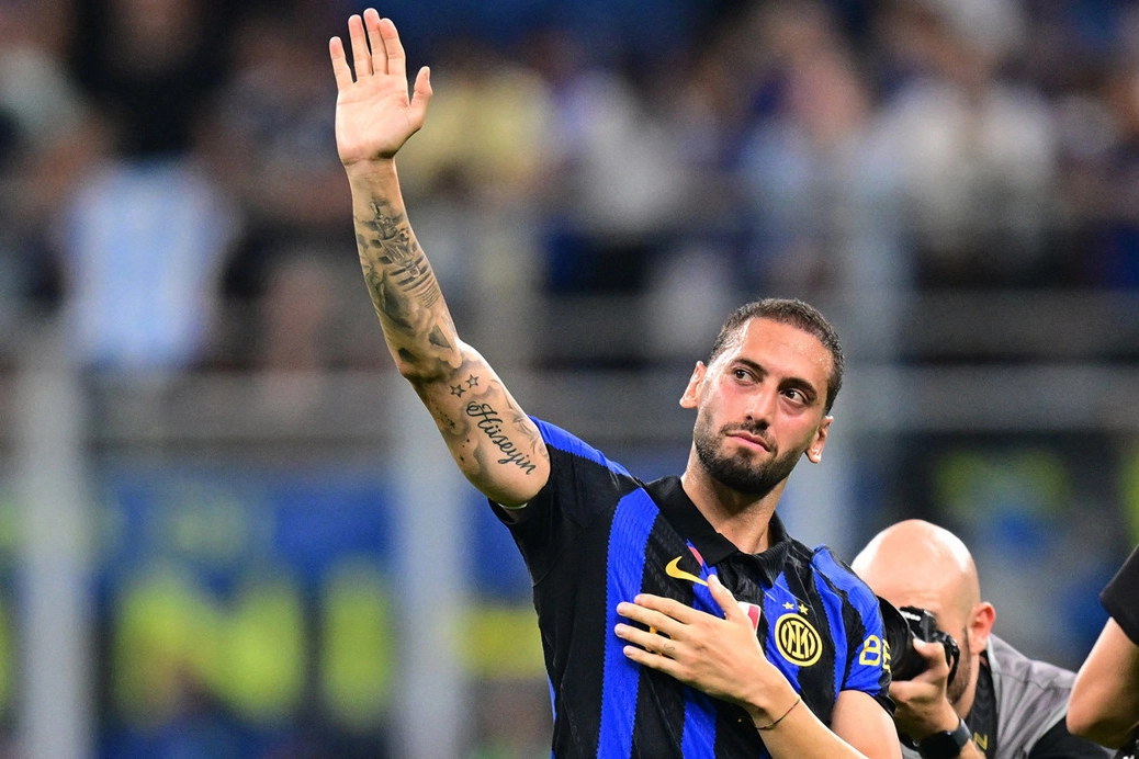 Inter, Napoli'ye karşı 2 0 geriden gelip 3 2 kazandı Inter, Napoli'ye karşı 2-0 geriden gelip 3-2 kazandı