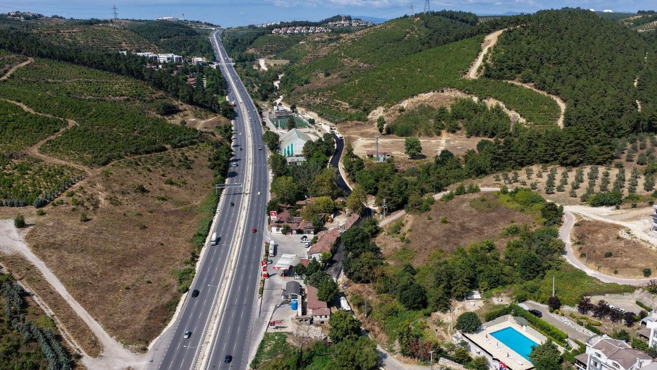 Mudanya'da yol çalışması başladı: 1,1 kilometre yenileniyor