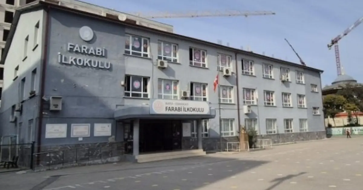 Eski okul yıkılıyor: Farabi İlkokulu için yeni dönem başlıyor