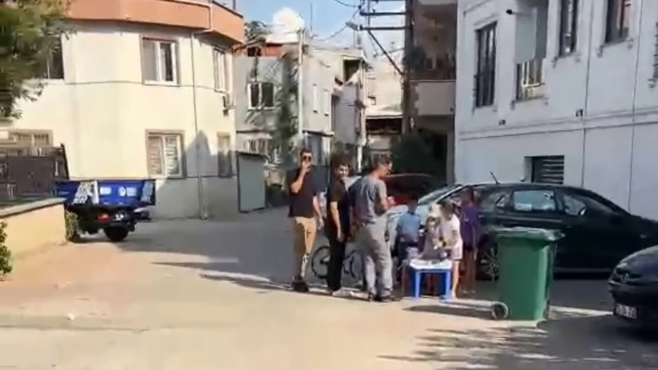 Osmangazi'de çocukların limonata satışına belediyeden destek: Hepsi satın alındı