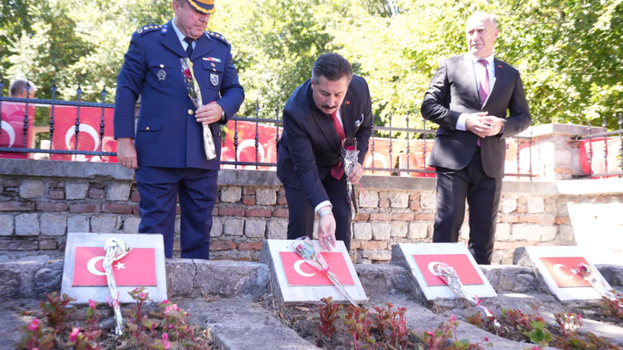 104. Kurtuluş Yıldönümünde Yenişehir'de Tarihi Canlandırma Yapıldı