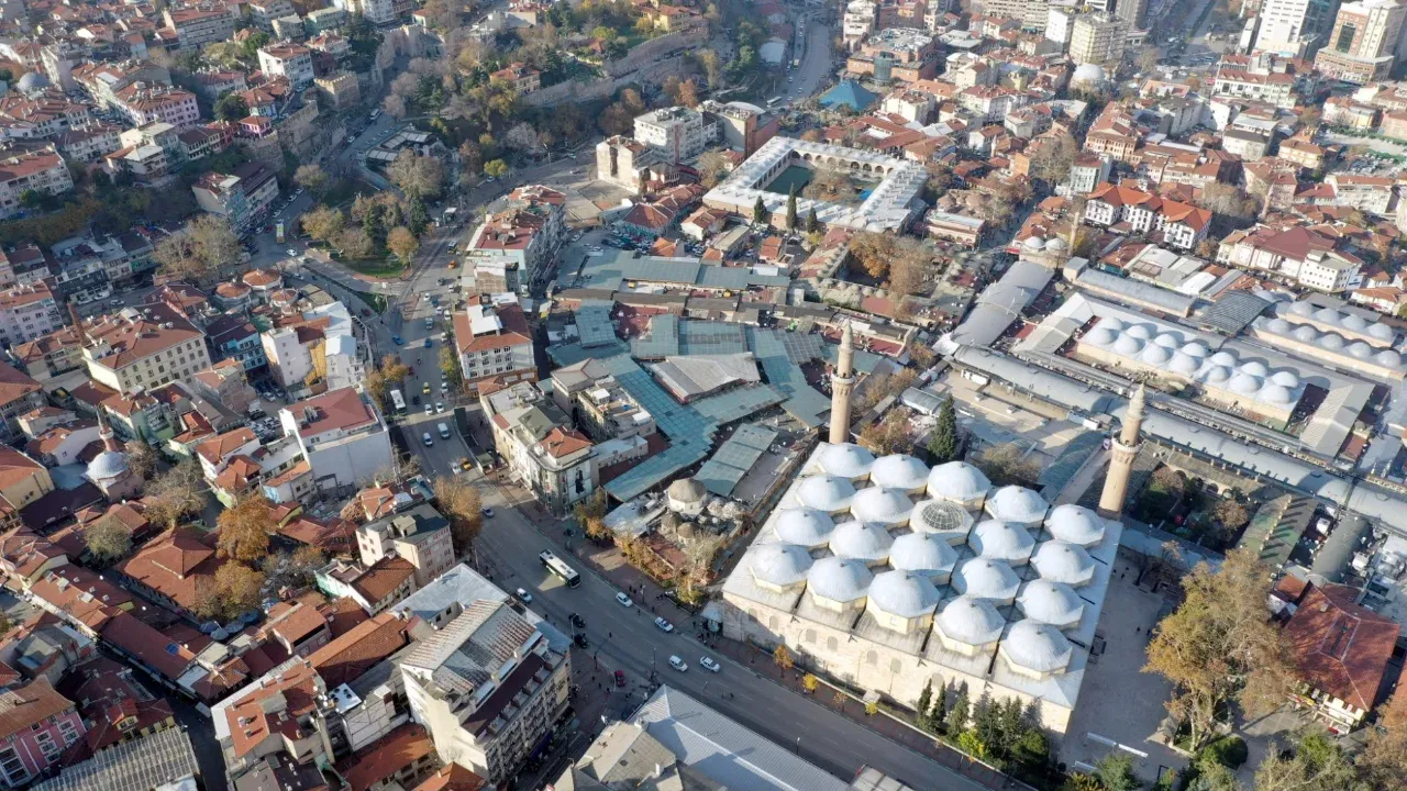 Bursa'da 696 milyon liralık reklam ihalesi için geri sayım başladı