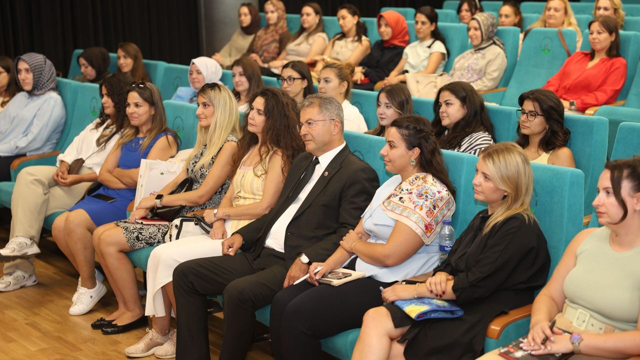 Osmangazi Belediyesi 60 öğretmene eğitim semineri düzenledi