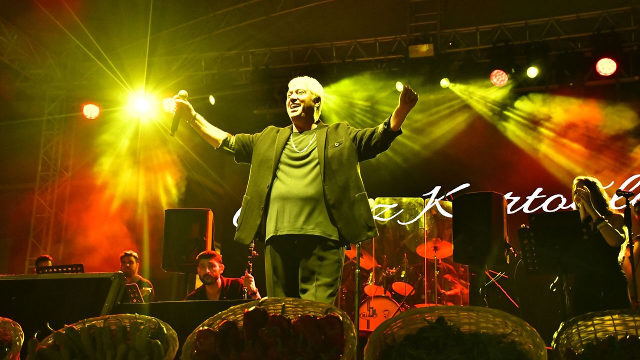 Yenişehir'de Uluslararası Altın Biber Festivali, Cengiz Kurtoğlu ile sona erdi