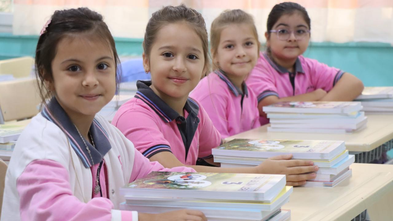 İstanbul'da uyum haftası başladı: 2,7 milyon öğrenci eğitimde