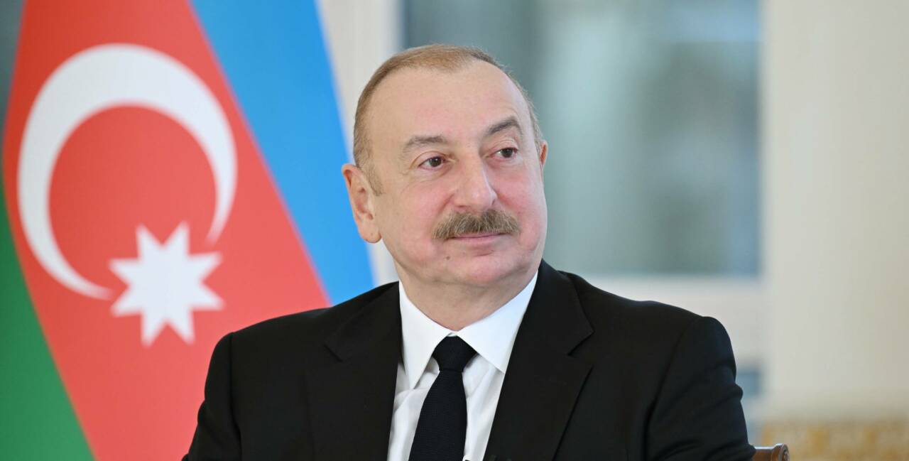 Putin ve Aliyev, ekonomik iş birliğini telefonla görüştü