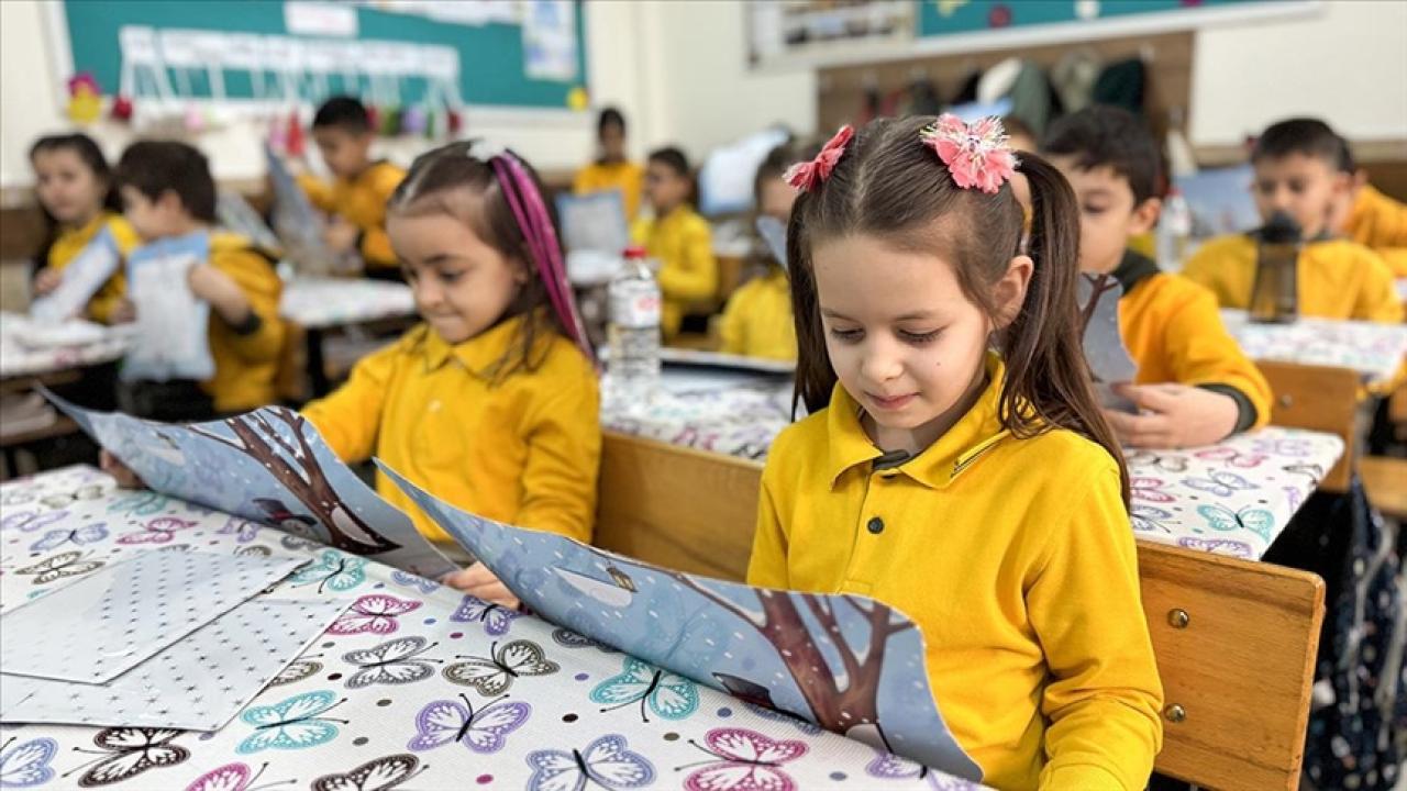 Sağlık Bakanlığı, okula dönüşte ailelere önemli öneriler sunuyor Sağlık Bakanlığı, okula dönüşte ailelere önemli öneriler sunuyor