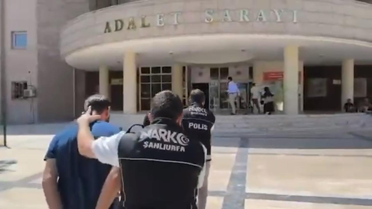 Uyuşturucu operasyonunda 424 şüpheli tutuklandı: 2 ton uyuşturucu ele geçirildi Uyuşturucu operasyonunda 424 şüpheli tutuklandı: 2 ton uyuşturucu ele geçirildi
