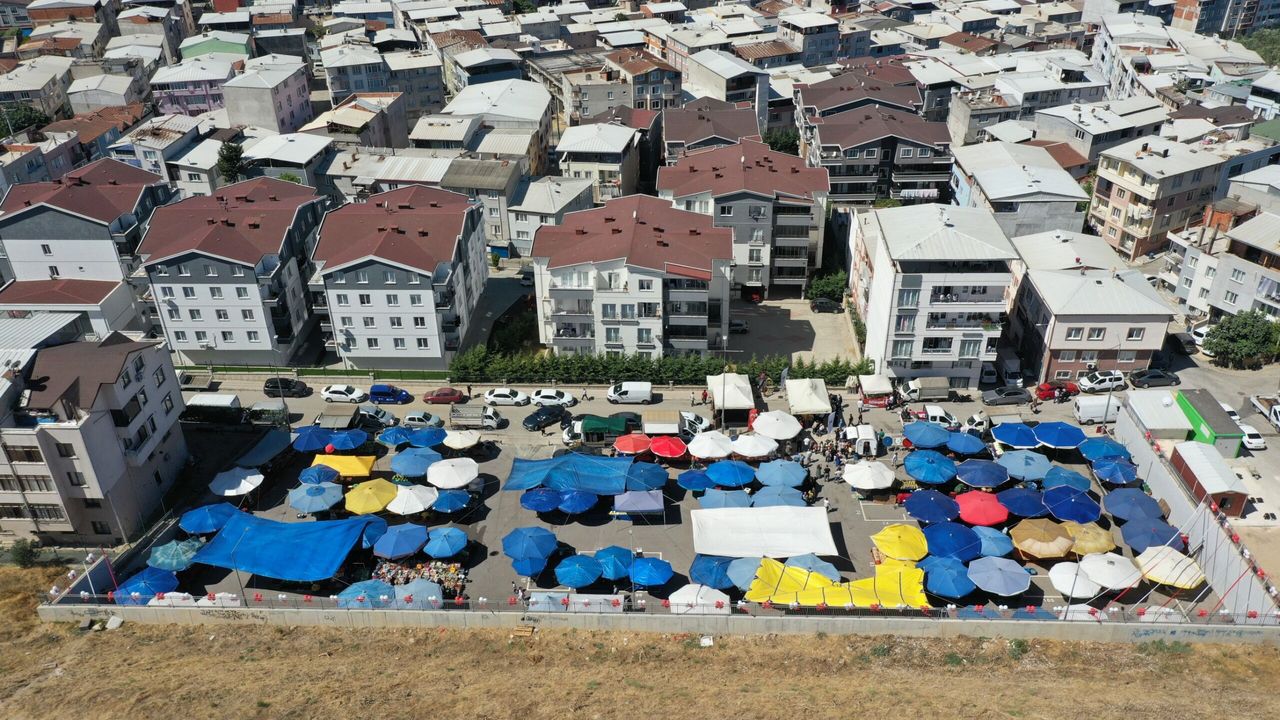 62 Tezgah ile Yeni Pazar Alanı Emek Adnan Menderes'te Açıldı