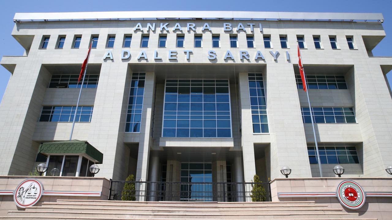 Ankara'da yolsuzluk soruşturması: Özgüven'in uyuşturucu testi pozitif Ankara'da yolsuzluk soruşturması: Özgüven'in uyuşturucu testi pozitif