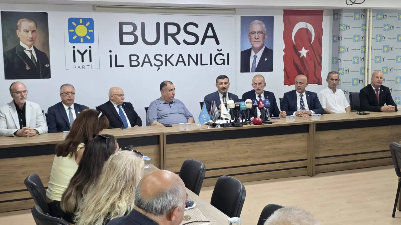 İYİ Parti Bursa milletvekilleri üç yıllık Meclis bilançosunu açıkladı: 1.510 yasama faaliyeti