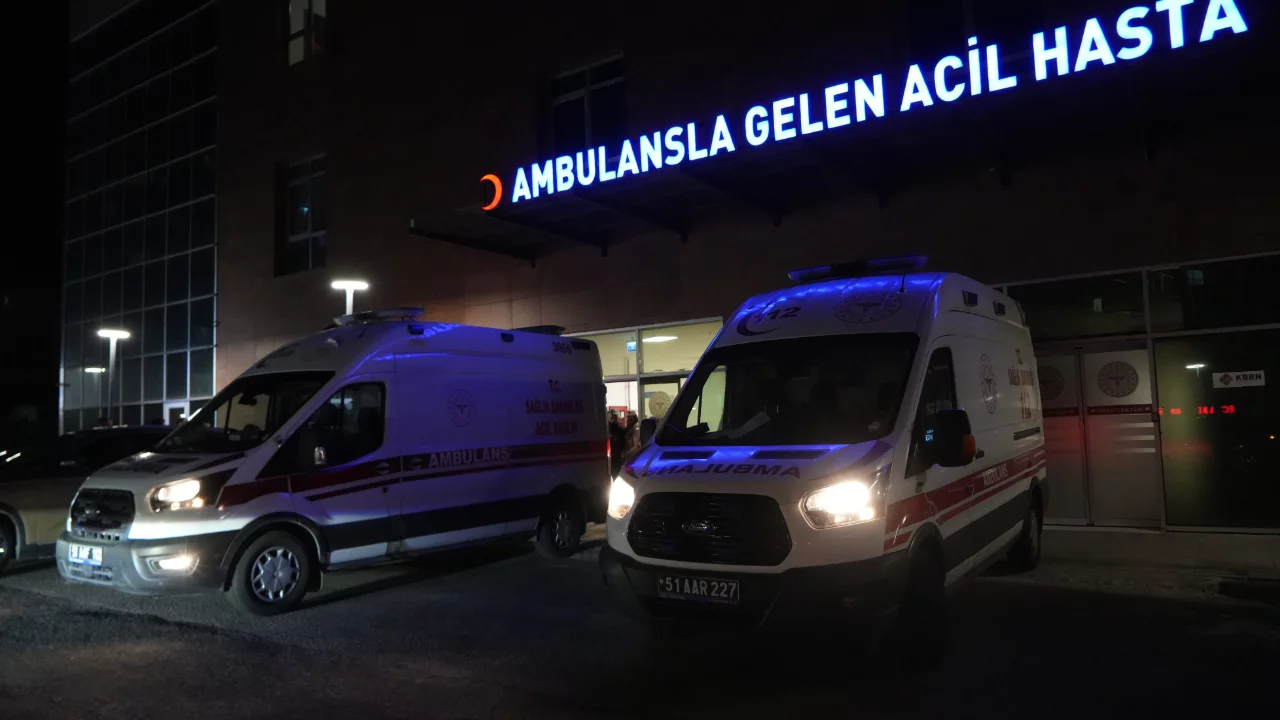 Hüyük Mahallesi'nde otlatma tartışması kavgaya dönüştü: 5 yaralı Hüyük Mahallesi'nde otlatma tartışması kavgaya dönüştü: 5 yaralı
