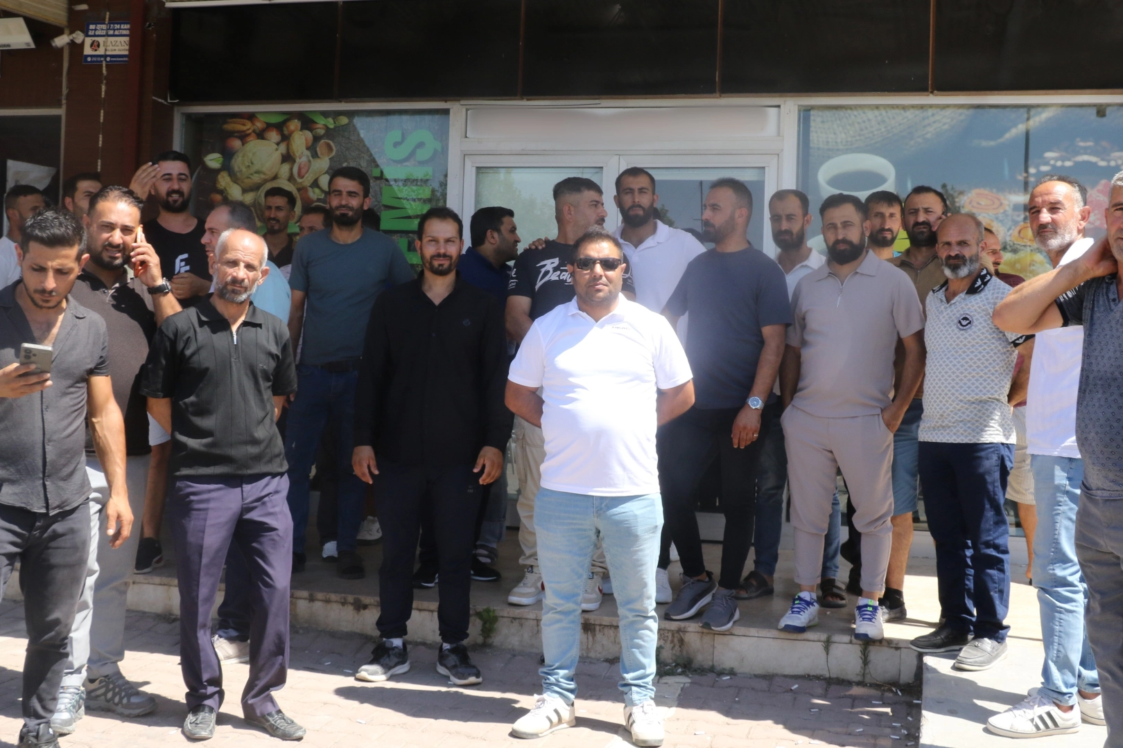Kepez'de 1,2 milyar TL'lik dolandırıcılık: Şüpheli tutuklandı Kepez'de 1,2 milyar TL'lik dolandırıcılık: Şüpheli tutuklandı