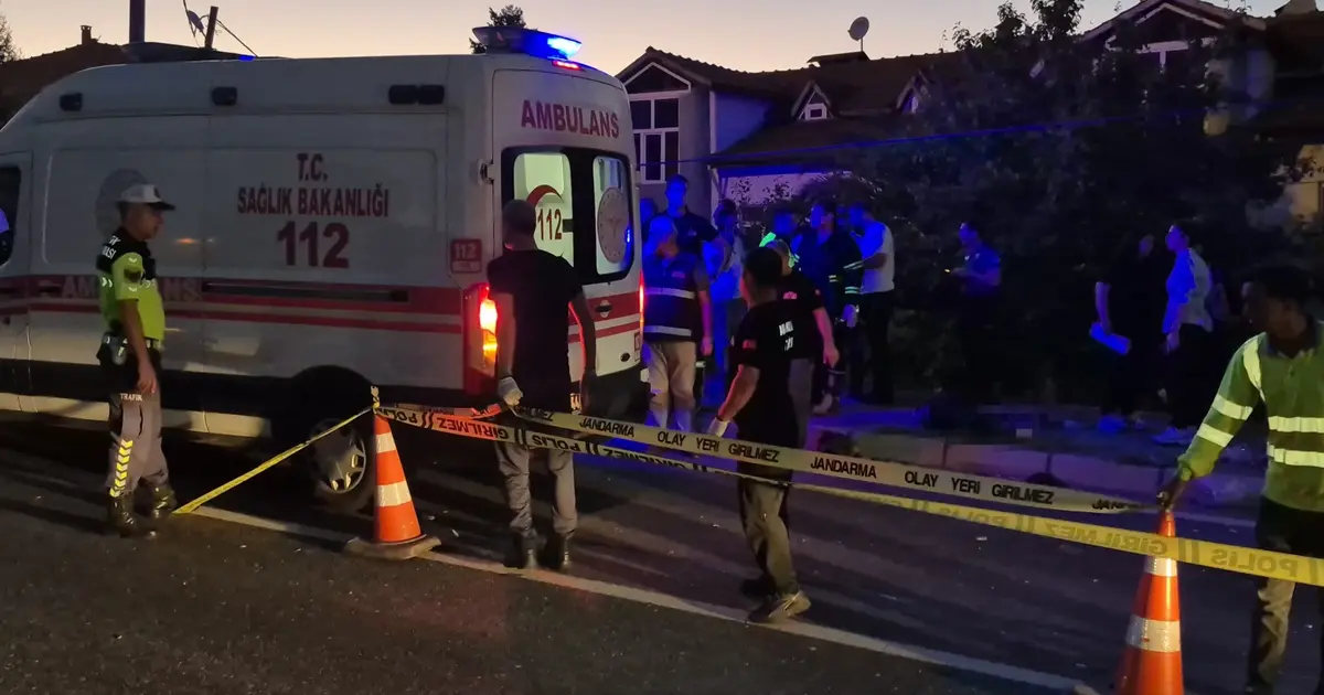 Düzce'deki trafik kazasında 4 kişi hayatını kaybetti, 9 kişi yaralandı