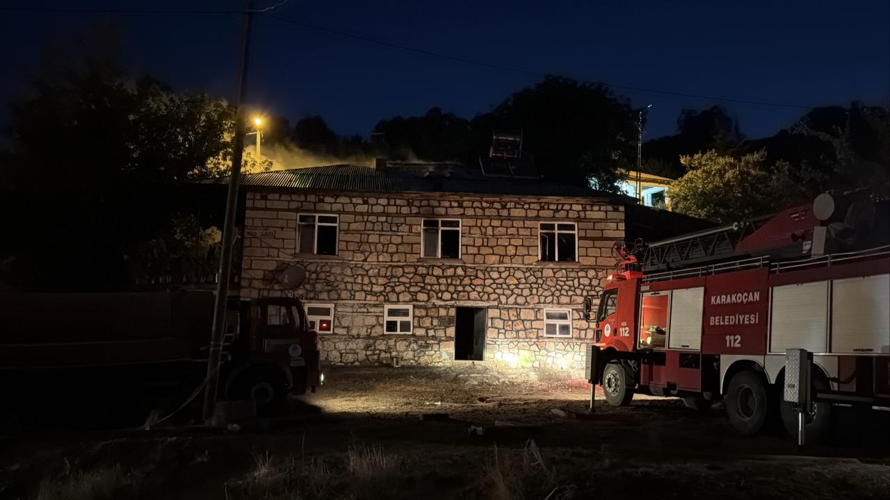 Elazığ'da çıkan yangında karı koca hayatını kaybetti