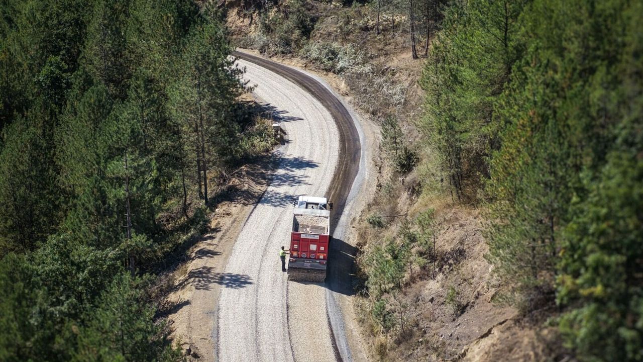 Bursa’da 50 kilometrelik yol yenilendi: 3 ilçede ulaşım iyileştirildi