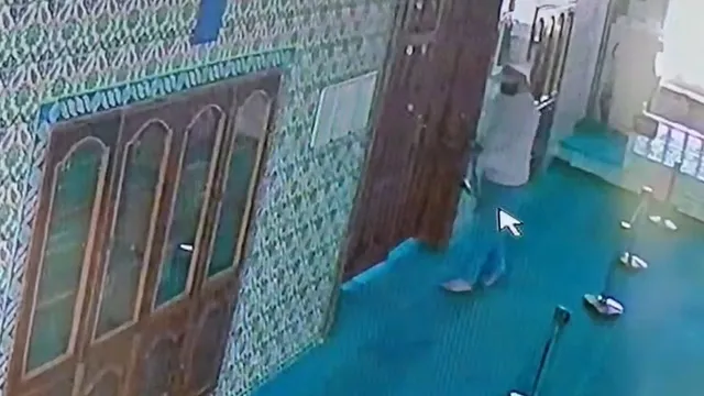 Bursa'da Cezaevinden İzinli Çıkan Şahıs Camileri Tahrip Etti Bursa'da Cezaevinden İzinli Çıkan Şahıs Camileri Tahrip Etti