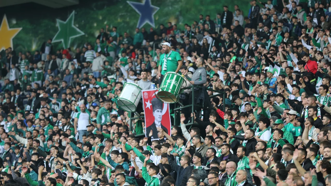 Bursaspor'da Kombine Yenileme Süreci Tamamlandı, Genel Satışlar 20 Nisan'da Başlıyor