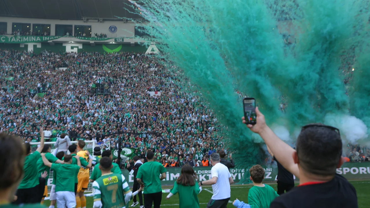 Bursaspor, 5-1'lik Zaferle 1. Lig'te