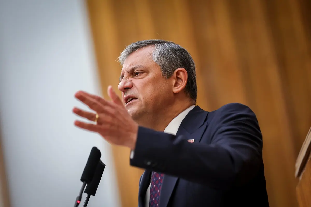 Özgür Özel’den 4 Mayıs Çağrısı: CHP 81 İl ve 973 İlçede Sahaya İniyor