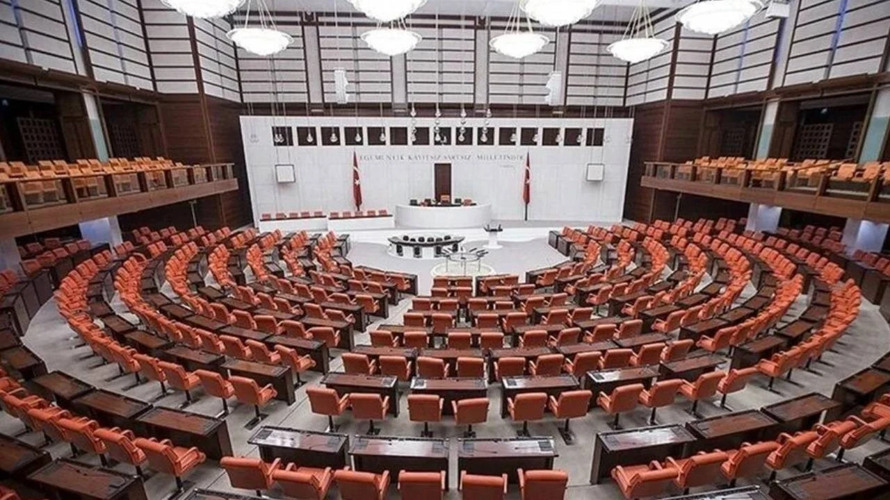 TBMM'de Görüşmeleri: Kritik Anlar ve Siyasi Tepkiler'Terörsüz Türkiye' Çerçeve Yasası