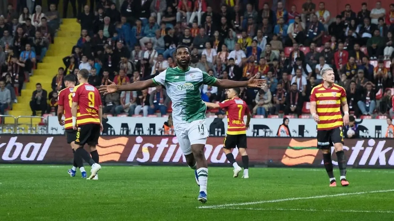 Bursaspor, Kayserispor'u 2-1 Mağlup Ederek Zirve Yarışında Öne Geçti