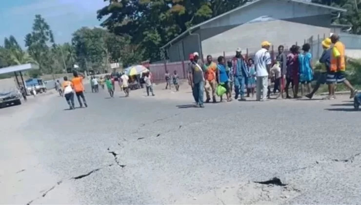 Papua Yeni Gine’deki 7 büyüklüğündeki depremde 3 kişi hayatını kaybetti