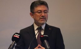Bakan Yumaklı'dan sokak hayvanları açıklaması