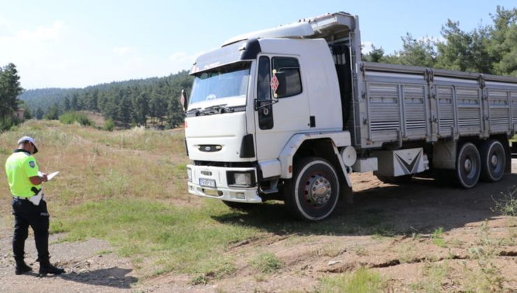 Kilis'te tamir ettikleri kamyonunun altında kalan 2 kişi öldü – Güncel haberler